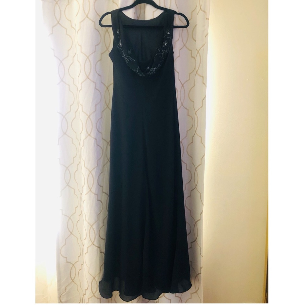 Chelsea Nites gown